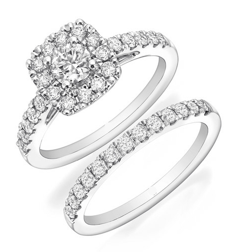 Engagement Ring vs Wedding Ring: What’s the Difference?