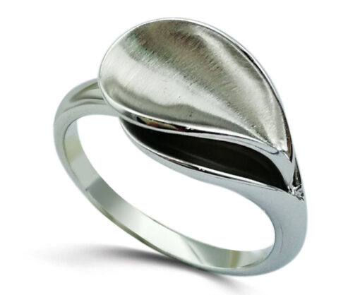 Curved Leaf Dress Ring