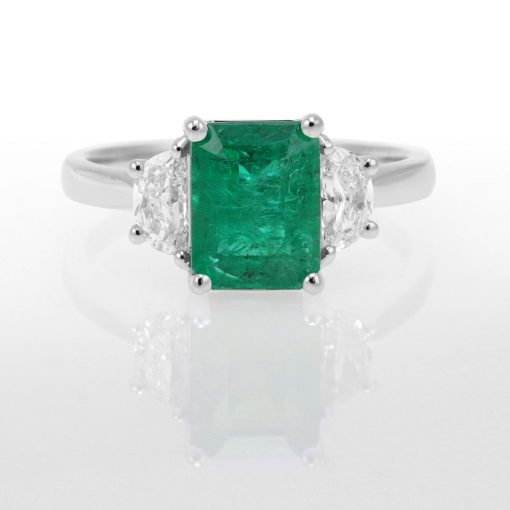 Beautiful Emerald Ring