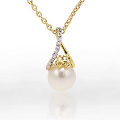 Diamond Set Pearl Pendant